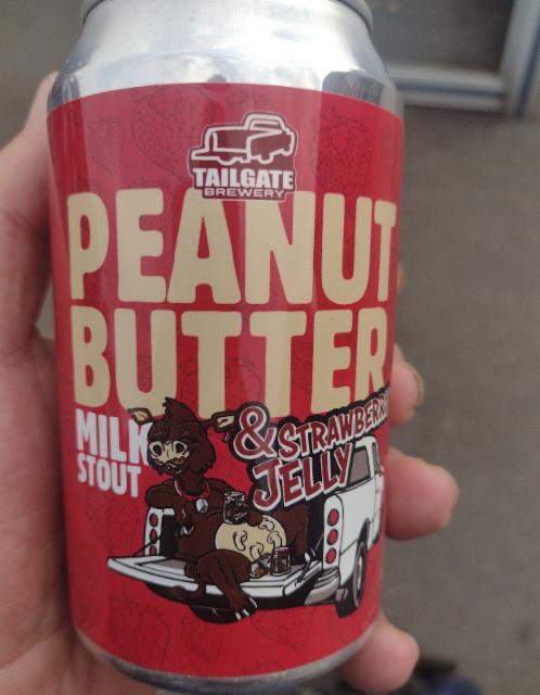 Peanut Butter & Strawberry Jam 5.2%, TailGate Brewery, United States