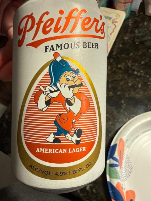 Pfeiffer famous beer 4.9%, Pfeiffer Brewing Company, United States