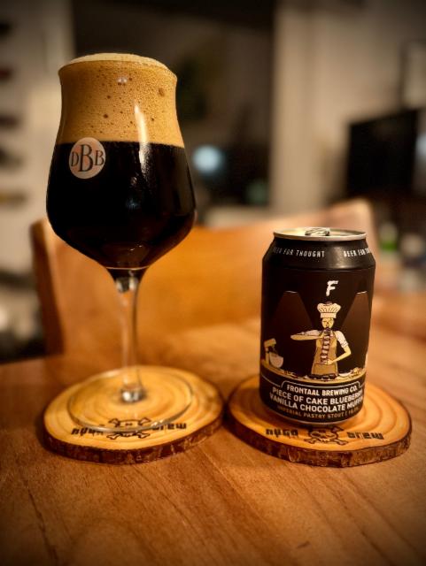 Piece Of Cake Blueberry Vanilla Chocolate Muffin 10.0%, Brouwerij Frontaal, Netherlands