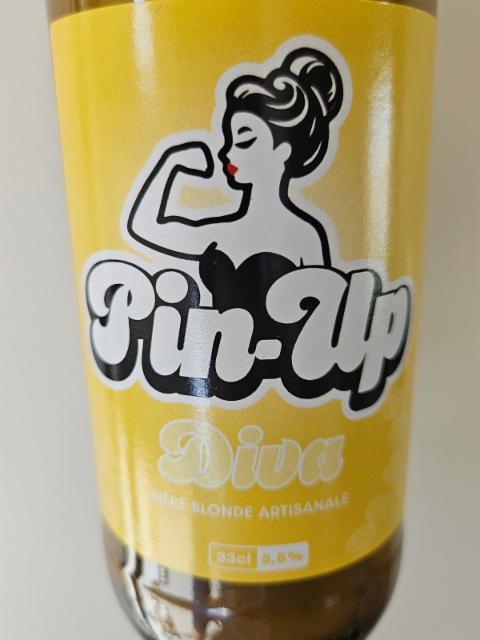 Pin-Up Diva Blonde, Pin-Up Bières
