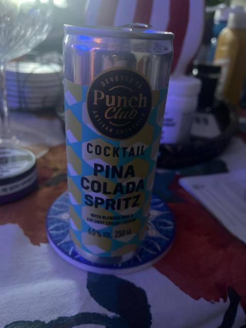 Pina Colada spritz, Punch club