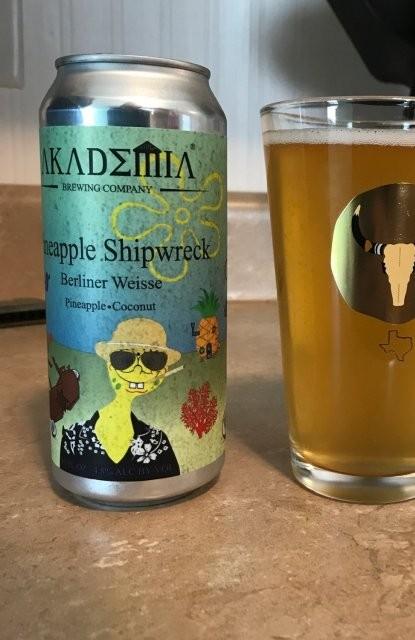 pineapple shipwreck 4.8%, Akademia Brewing Company, United States