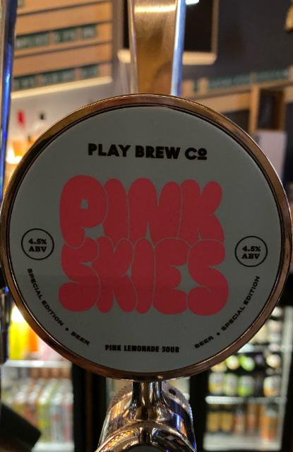 Pink Skies 4.5%, Play Brew Co, England