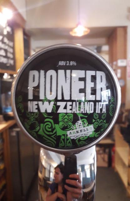 Pioneer 3.8%, Arkell's Brewery, England