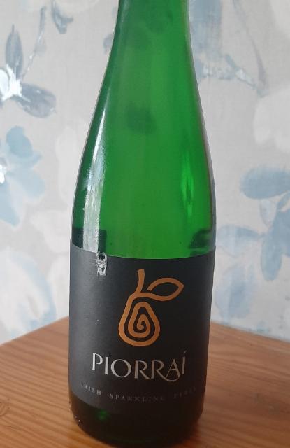 Plorrai Irish sparkling Perry 6.0%, The Cider Mill, Ireland