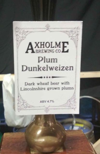 Plum Dunkelweizen 4.7%, Axholme Brewing Co., England