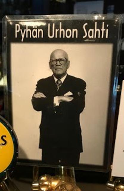 Pyhän Urhon Sahti (2019) 6.8%, Perhon Panimo, Finland