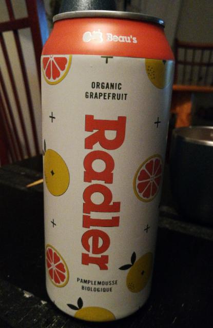 Radler organic grapefruit/pamplemousse biologique 2.5%, Beau's All Natural Brewing Company, Canada
