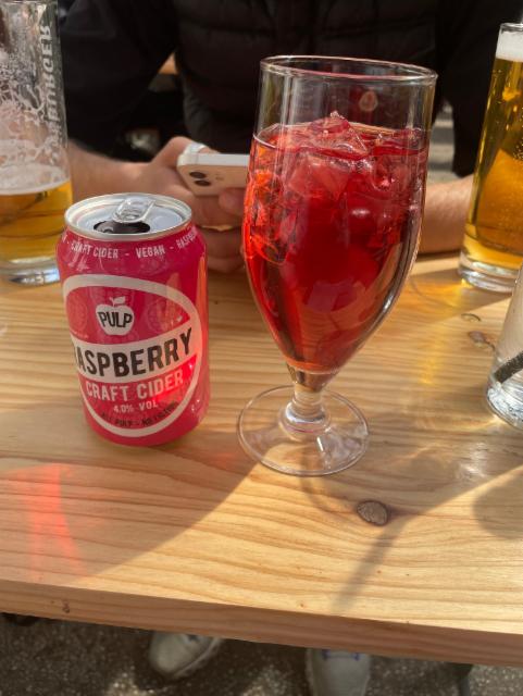 Raspberry craft cider 4.0%, Pulp, England