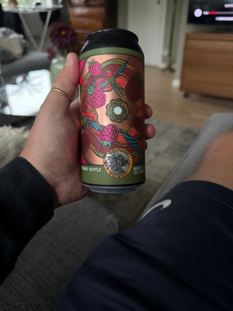 raspberry ripple 5.7%, Amundsen Bryggeri, Norway