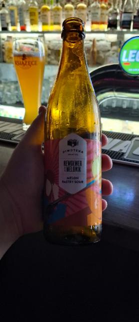 Rewolwer I Melonik, Piwoteka