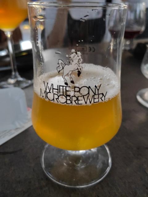 Robertus Tripple 8.7%, White Pony Micro Brewery, Belgium