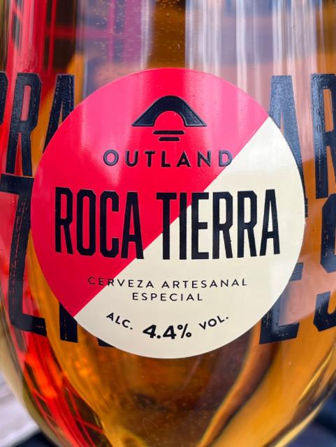 Roca Tierra 4.4%, Badger Brewery (Hall & Woodhouse), England