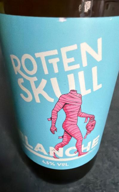 Rotten skull blanche 4.5%, Brasserie Volcelest (Vallée De Chevreuse), France
