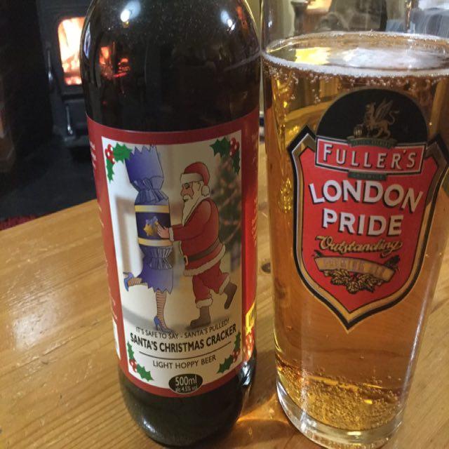 Santa's Christmas Cracker 4.5%, Staffordshire Brewery, England