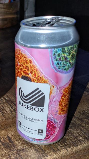 Sauter à l'elastique, Brasserie Jukebox
