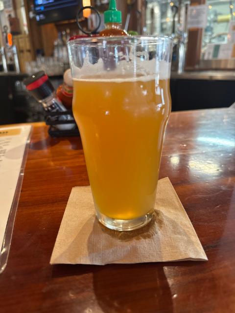 Scales of juiciness 6.8%, Black sheep, United States