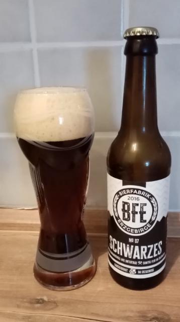 Schwarzes NO. 07 5.0%, Bierfabrik Erzgebirge, Germany