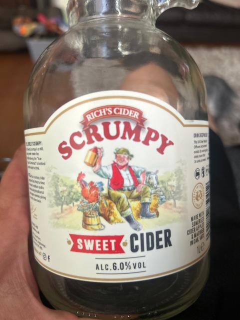 Scrumpy Sweet Cider 6.0%, Rich's Cider, England