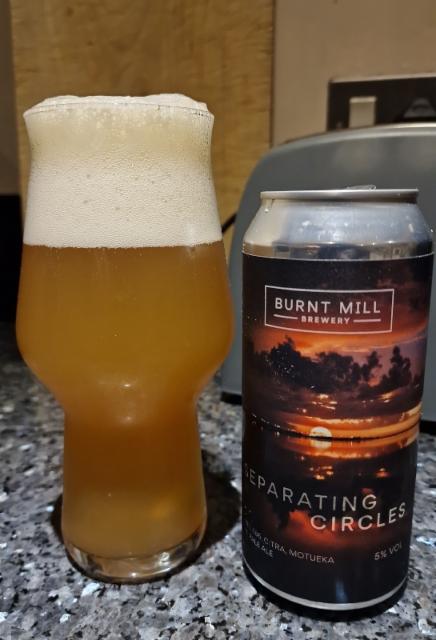 Seperating circles 5.0%, Burnt Mill Brewery, England