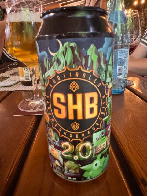 SHB Tiroler Habdwerksbrauerei 4.7%, Finix Brewing Co., Italy