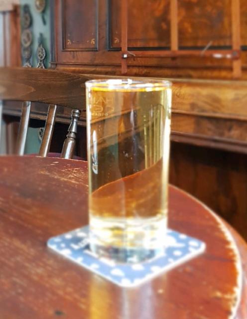 Sheppy's Farmhouse Draught - Sweet 6.0%, Sheppy’s Cider Ltd., England