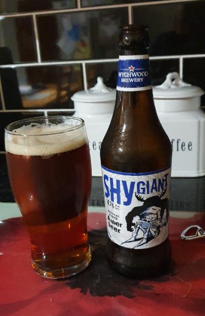 Shy Giant 4.7%, Wychwood Brewery (Marston's Brewery), England