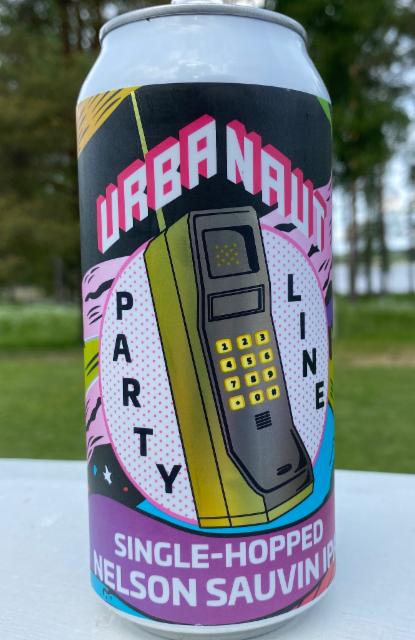 Single-hopped nelson sauvin ipa - party line series 5.8%, Urbanaut Brewing Co., New Zealand