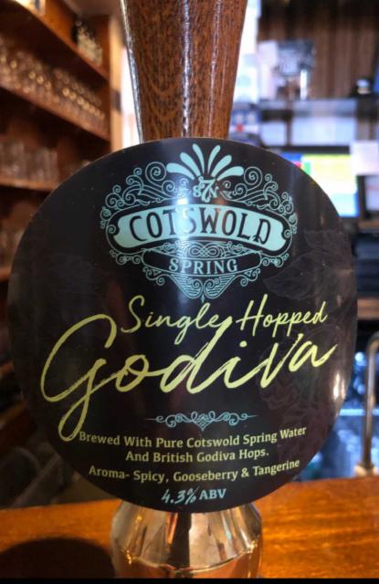 Single Hopped Godiva 4.3%, Cotswold Spring, England