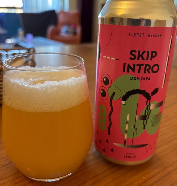 Skip intro, Fuerst Wiacek Berlin