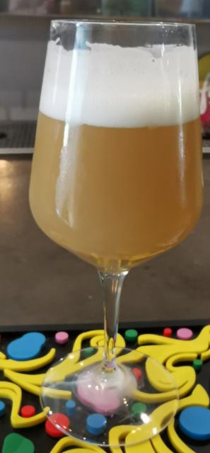 Sleight Of Hand 6.9%, Outer Range Brewing Co. (France), France