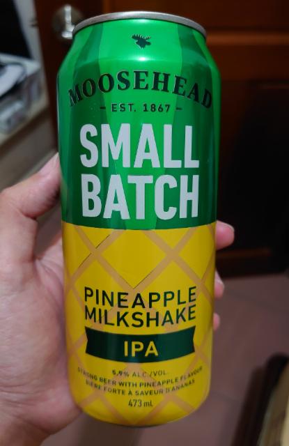 Small Batch Pineapple Milkshake IPA 5.9%, Moosehead Breweries Limited, Canada