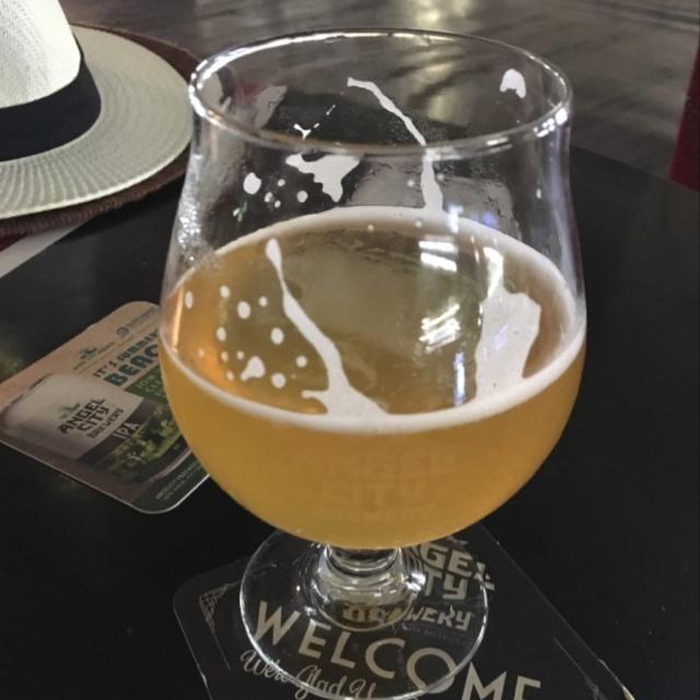 Social IPA 4.4%, Angel City Brewing Company, United States