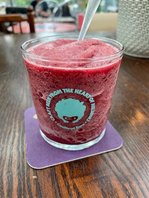 Soft Serve: 8 Berries & Marshmallow 7.0%, CoolHead Brew, Finland