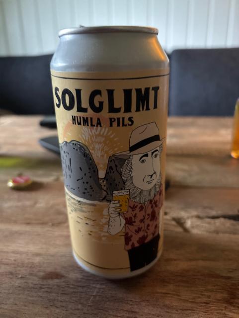 Solglimt humla pils 4.7%, Kinn Bryggeri, Norway