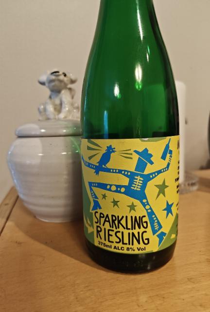 Sparkling Riesling, Noita Winery