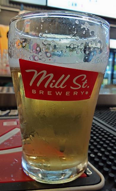 Spin Session 4.9%, Mill Street Brewery (AB InBev), Canada