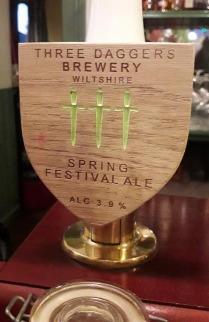 Spring Festival Ale 3.9%, Three Daggers, England