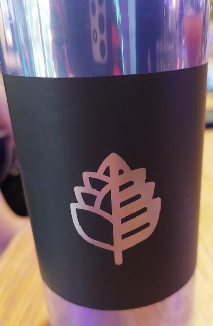 Stacy's Mom 8.6%, Wood Brothers Brewing Co., Canada