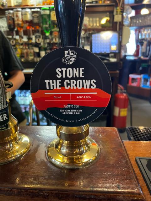 Stone The Crowd 4.6%, Wensleydale Brewery, England