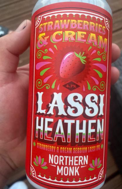 Strawberries & cream Lassi Heathen 4.7%, Northern Monk Brew Co., England