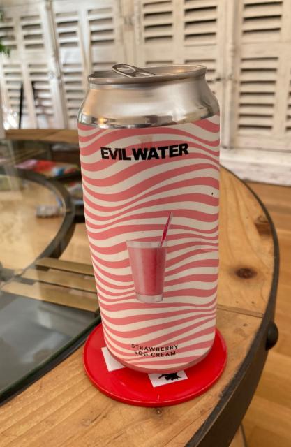 Strawberry egg cream 4.5%, Evil Water, United States