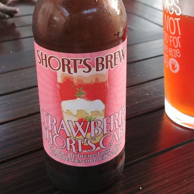 Strawberry Short's Cake 5.0%, Short's Brewing Company, United States