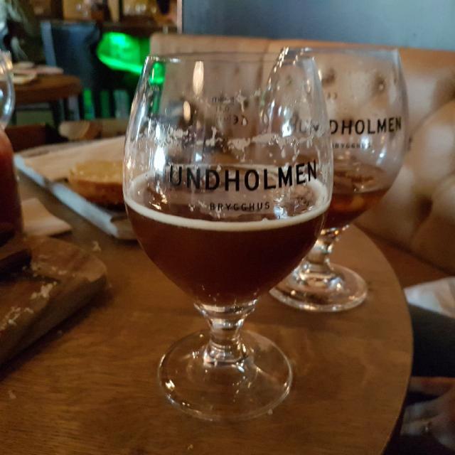 Hundholmen Strong Ale 10.0%, Hundholmen Brygghus, Norway