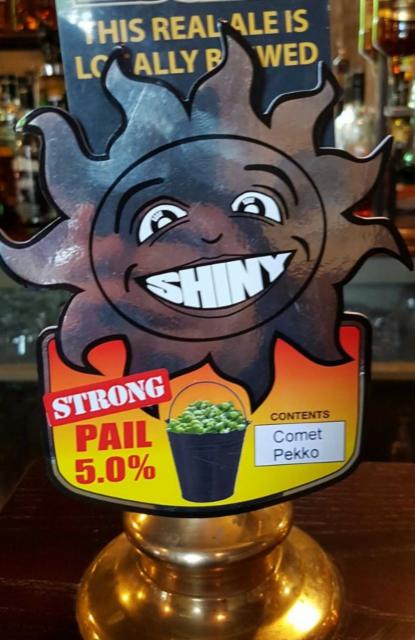 Strong Pail: Comet Pekko 5.0%, Shiny Brewing, England