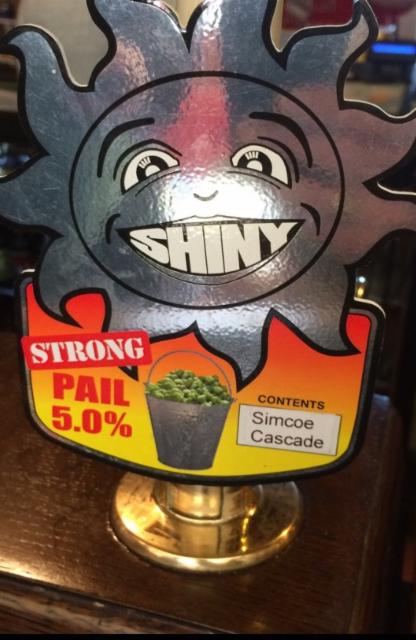 Strong Pail: Simcoe Cascade 5.0%, Shiny Brewing, England