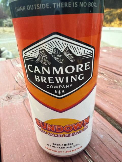 Sunden West Coast Session 4.5%, Canmore brewing company, Canada