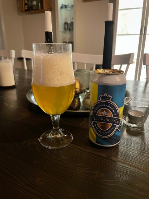 Svensk pilsner 5.6%, Benchwarmers Brewing Co, Sweden