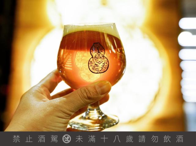 Taihu old sport pale ale 5.5%, Taihu Brewing Co / 臺虎, Taiwan