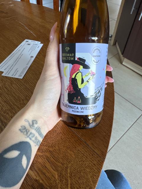 Tajemnica wiedźmy pszeniczne 5.2%, Browar Bałtów, Poland